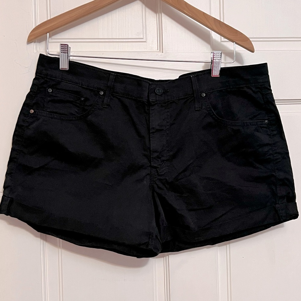 Mother Dropout Cuffed Short